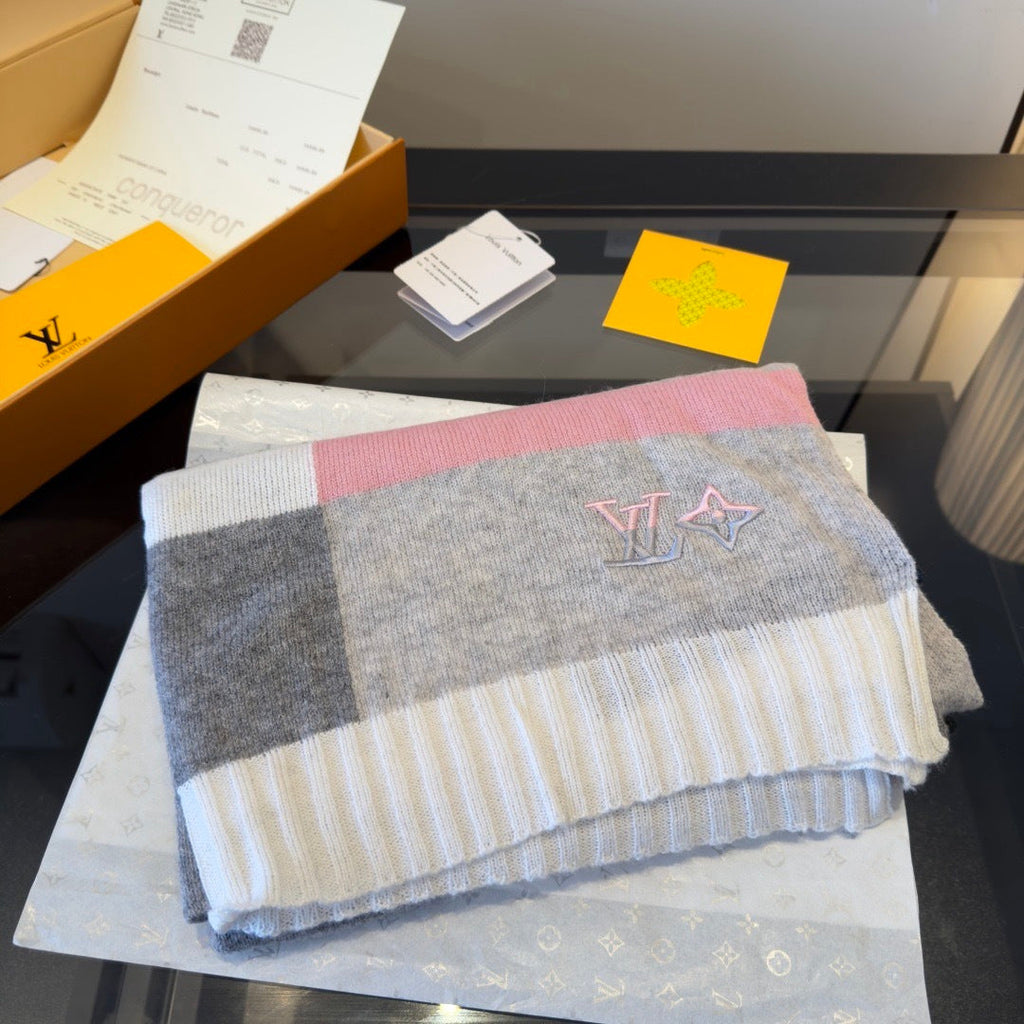 Soft Cashmere Knit Scarf
