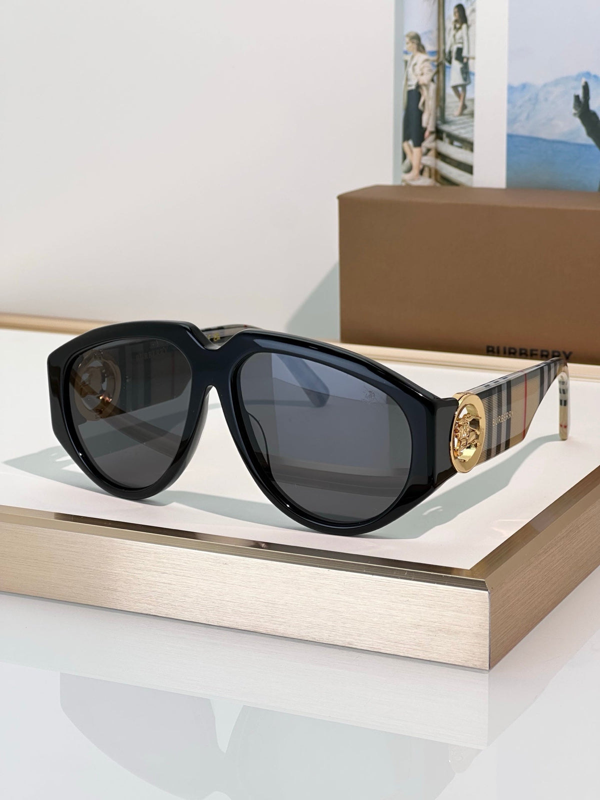 Premium Women Pilot Sunglasses 2025