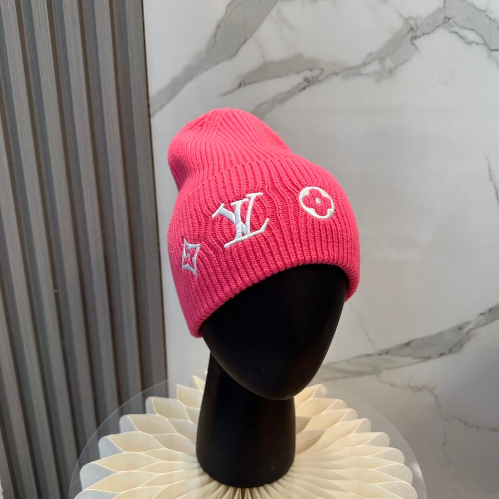 Headline Beanie in Rose