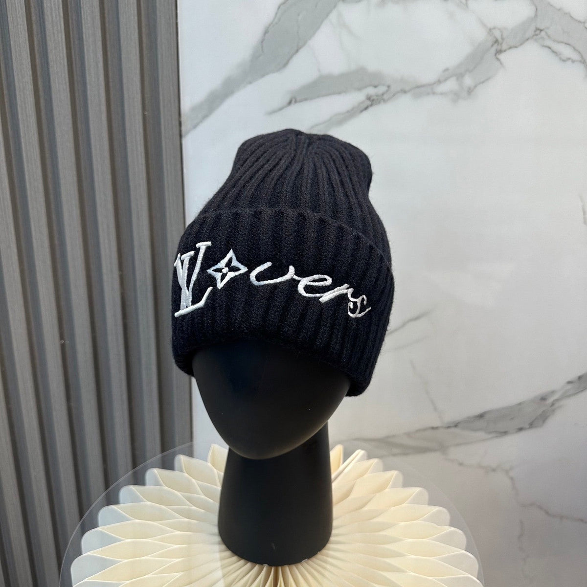 l/v Knit Beanie